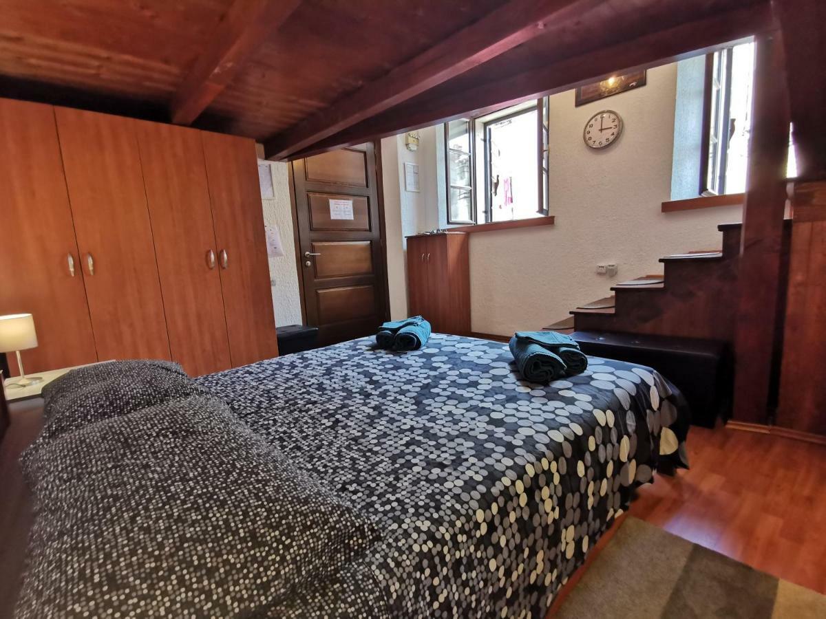 Studio Apartman Galerija Buzet Eksteriør bilde